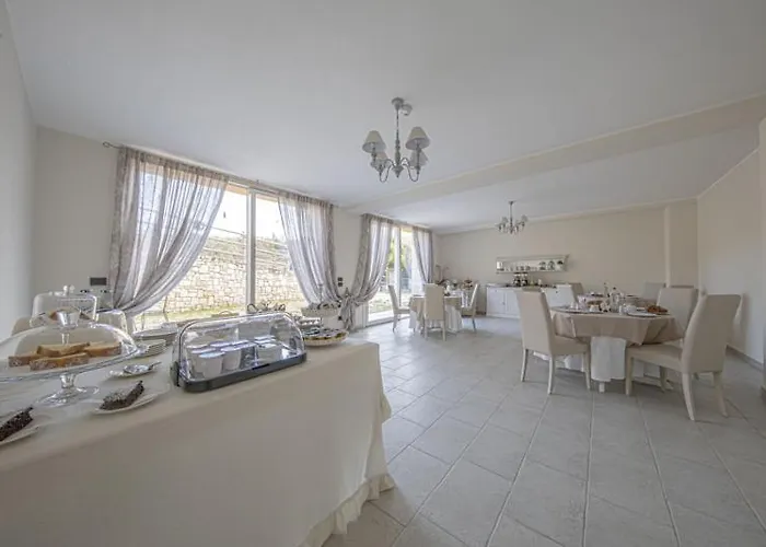 Alojamento de Acomodação e Pequeno-almoço Ca' Bernai 4*