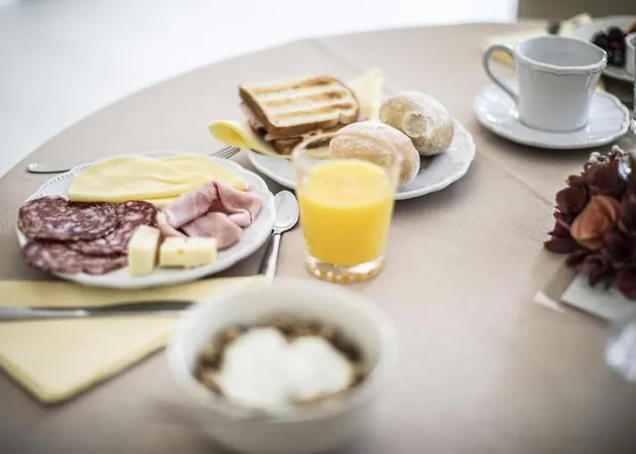 Alojamento de Acomodação e Pequeno-almoço Ca' Bernai 4*